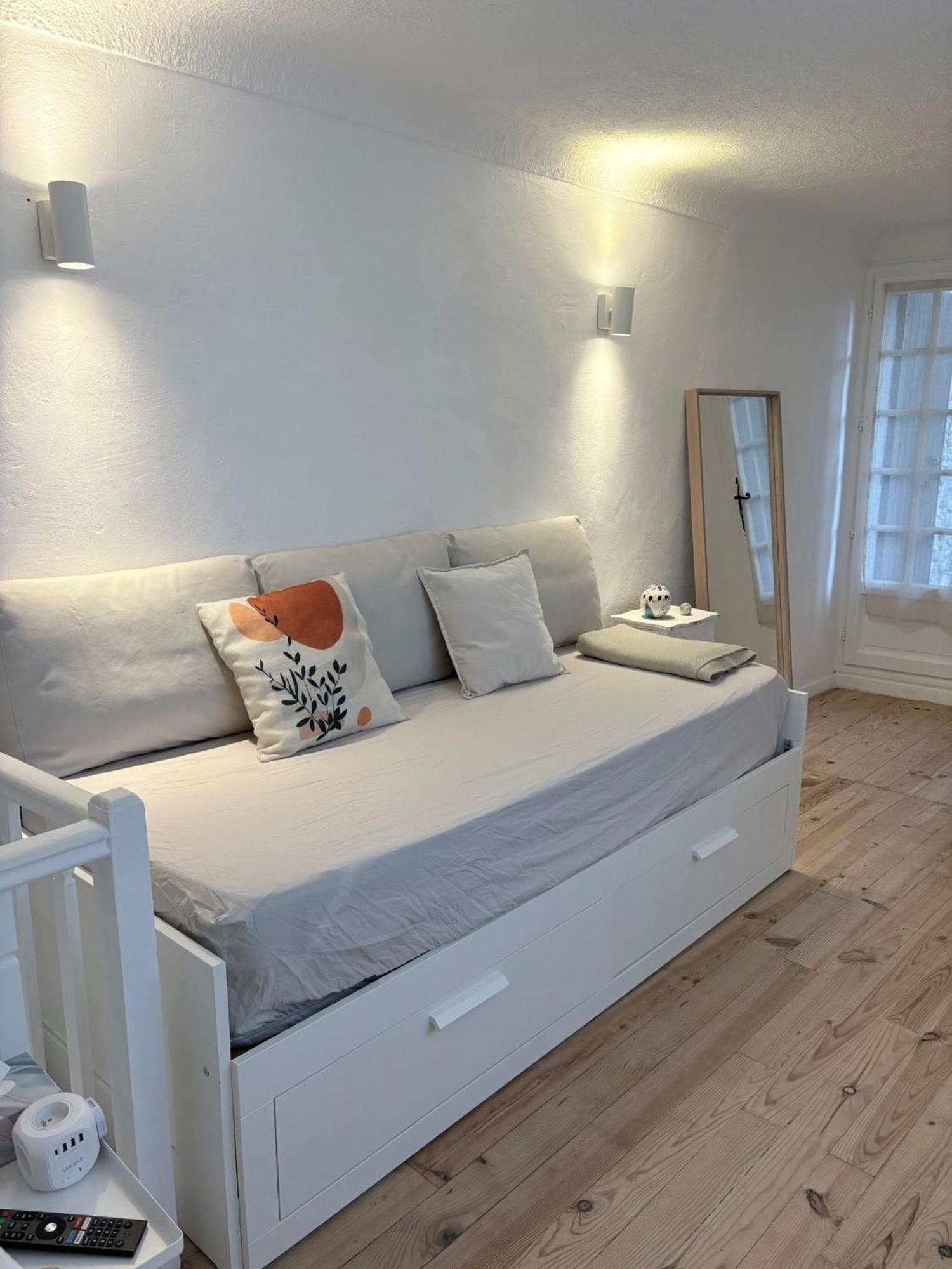 Duplex Au Pied Du Chateau Cagnes-sur-Mer Extérieur photo